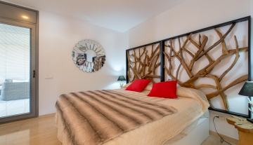 Resa estates Ibiza penthouse 3 bedrooms for sale 2021 real estate views sea Botafoch double bedroom 2.jpg